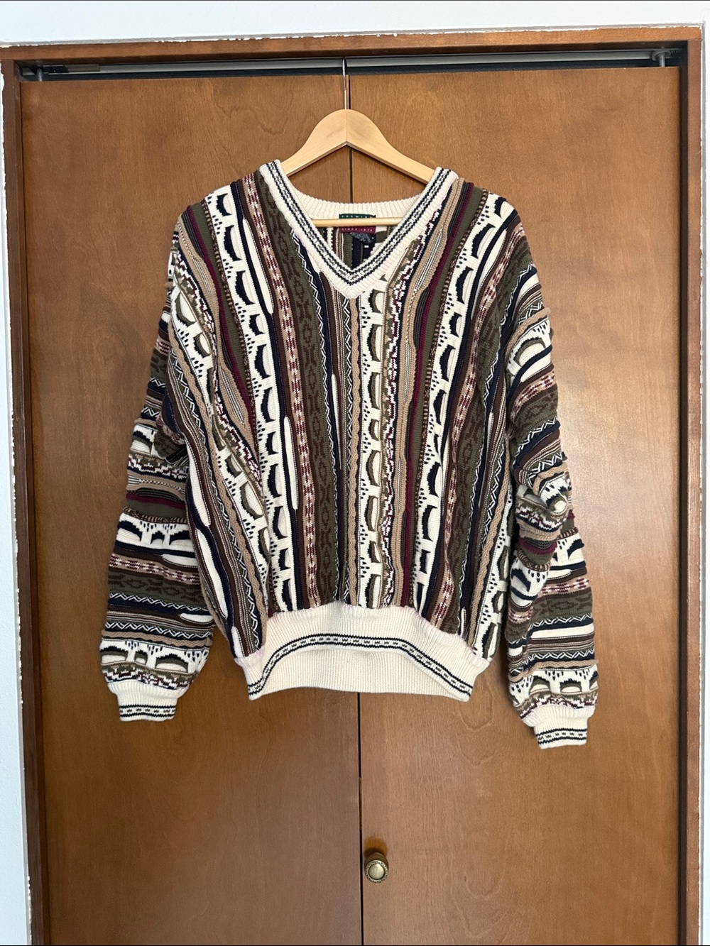 Men's V-Neck Patterned Sweater - Cream, Brown & Burgundy
